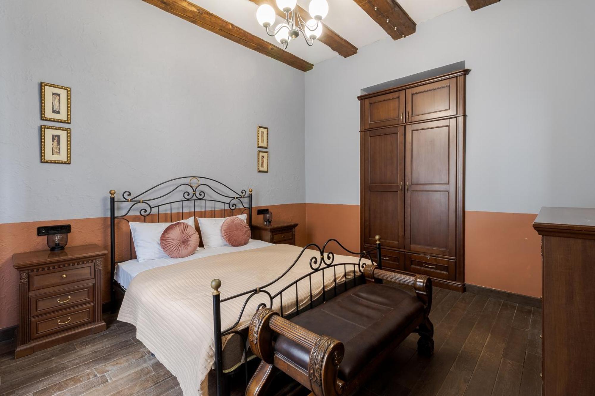 Apartamento Tut Staroevreyska With Terrace Leópolis Exterior foto
